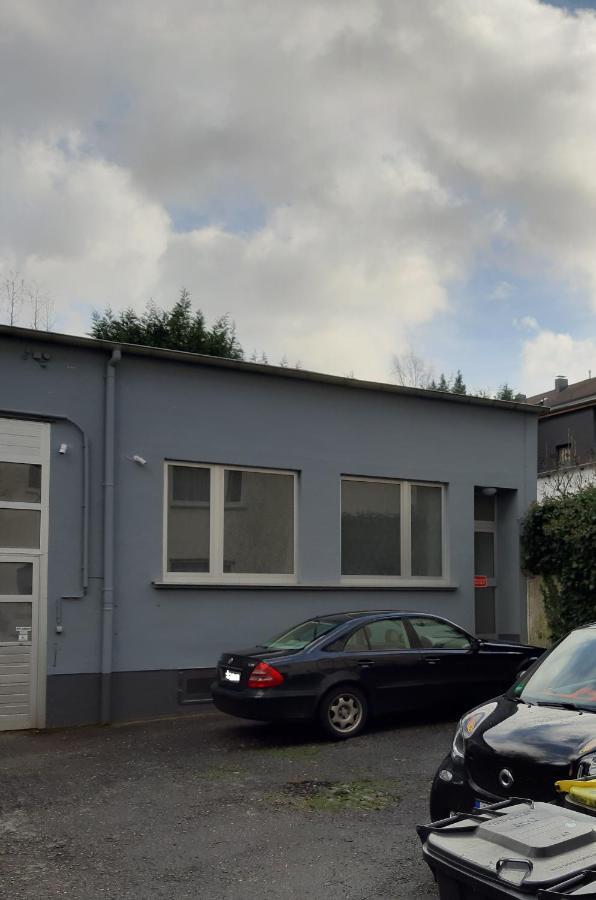 Modern Und Ruhig In Wuppertal Mit Heimkino-Beamer! Top Ausstattung Und Privatparkplatz An Der Unterkunft Екстер'єр фото